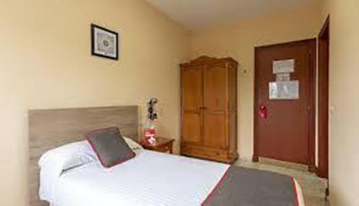 Hostal-Restaurante El Paisano Guadalema de los Quinteros 外观 照片